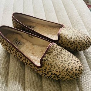 UGG Alloway metallic slippers! Size 7